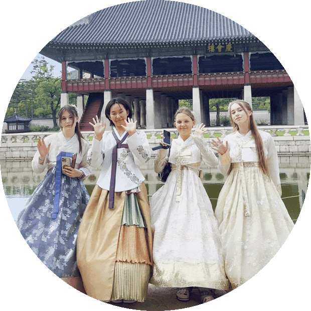 Girl in hanbok
